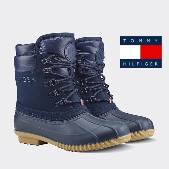 tommy hilfiger snow shoes